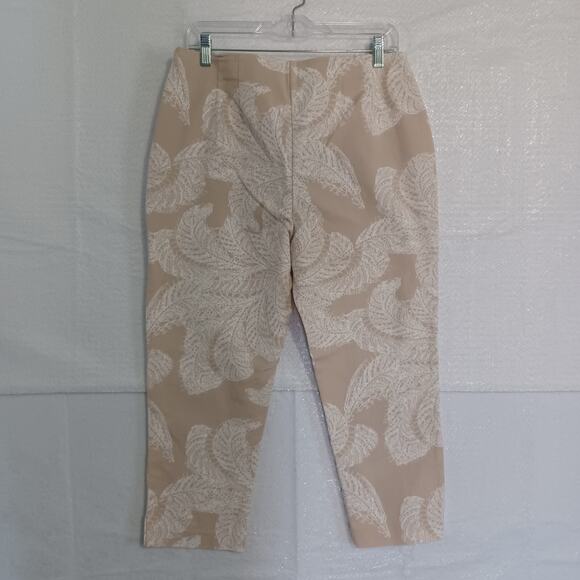 Chico's SO SLIMMING Crop Pants Size 1 M/8 Beige White Print Side Zip Hem Slit - Picture 2 of 10